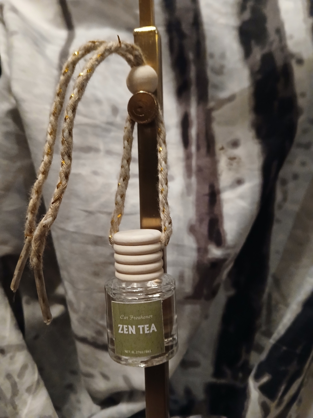 Zen Tea Hanging Car Air Freshener – Natural Cream & Green